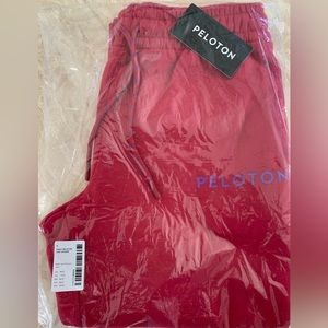 NWT PELETON Chic Jogger